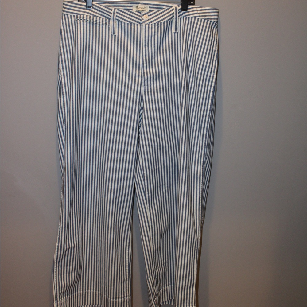Striped Wide leg crop pants